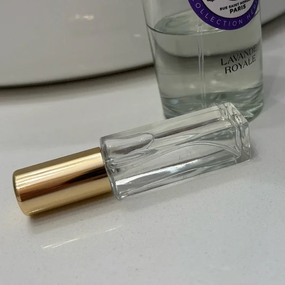 Roger & Gallet Lavande Royale Decant - Picture 4 of 8